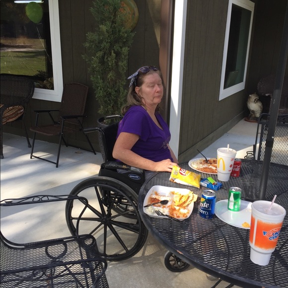 HI! I’m Dee Dee! WELCOME!! 💐💐 - Picture 6 of 8